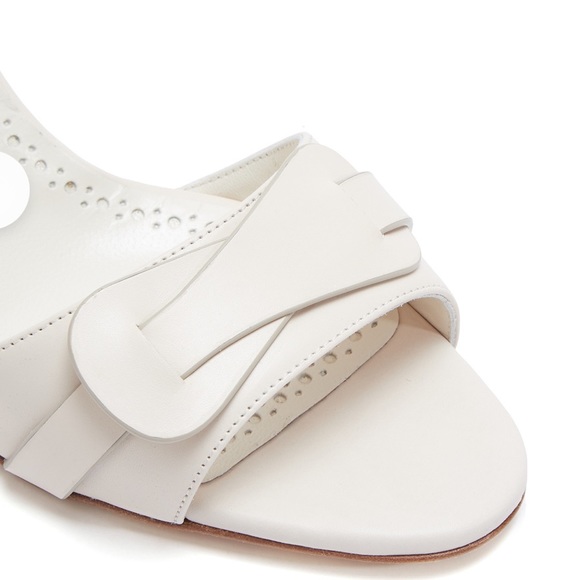 Manolo Blahnik 
Sandals in light beige leather Hydra Calf - Picture 8 of 8